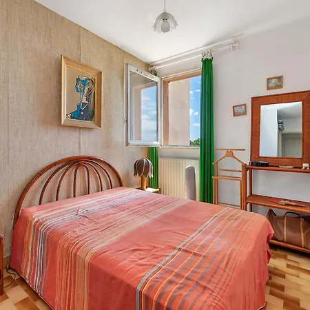 Апартаменти Romantic In *